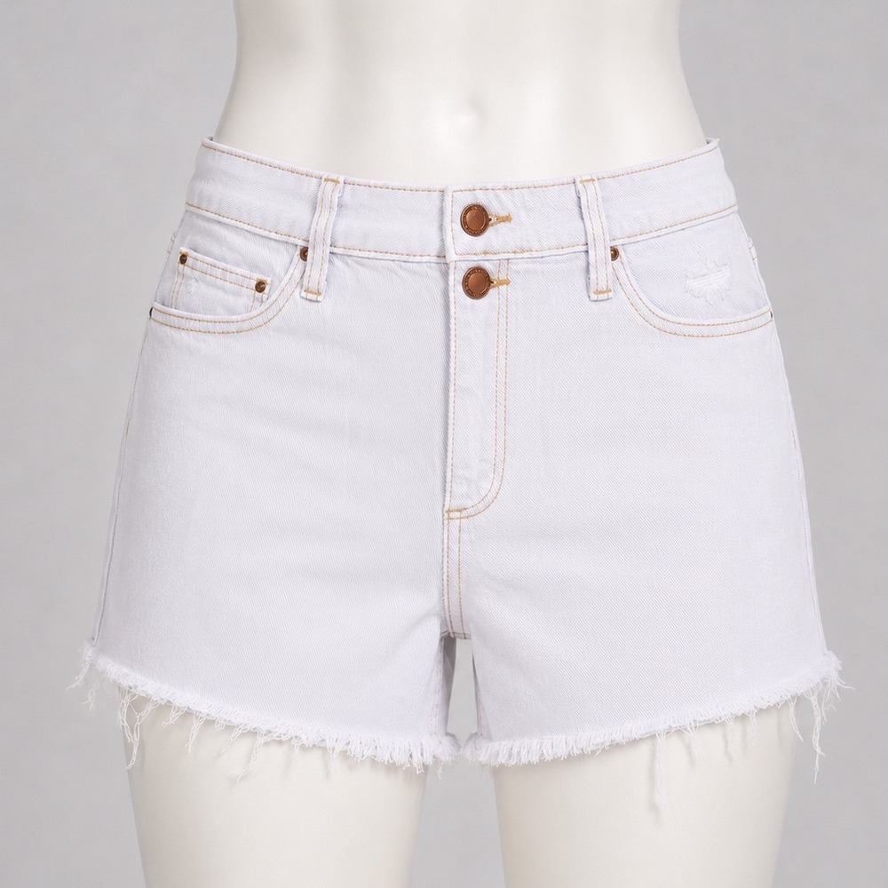 Universal Thread Women Vintage Midi Shorts Size 12/31 Raw Hem Distressed‎ Light